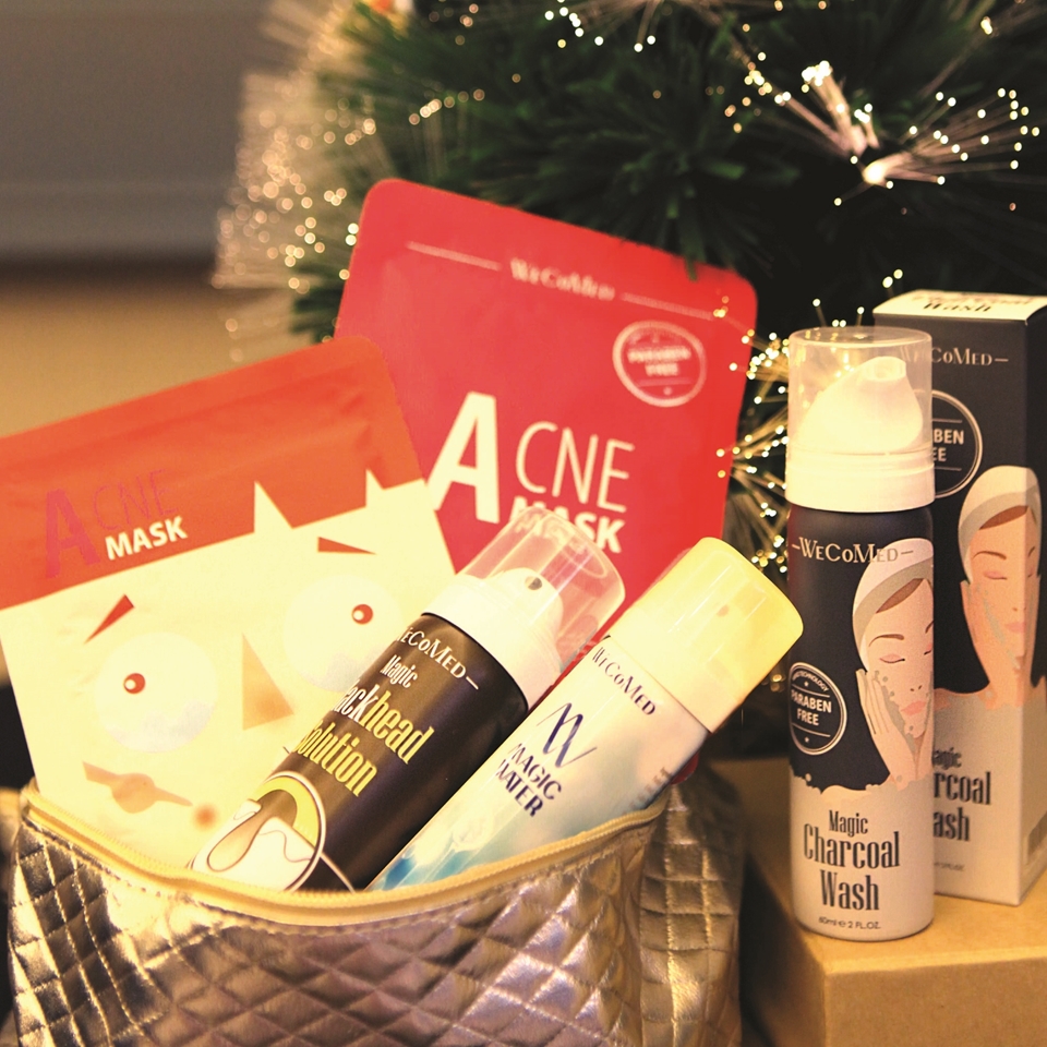 Picture of Christmas Promotion - Acne
